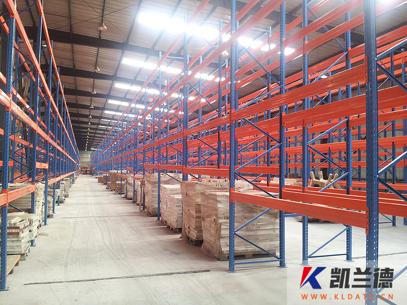 重型横梁式货架-002
