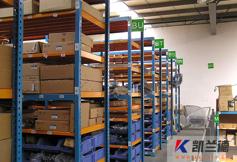 Medium shelving-002