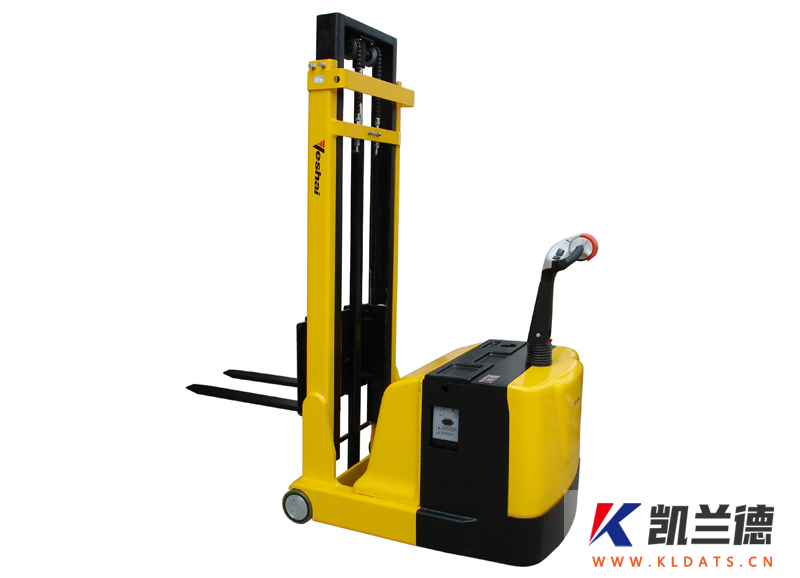 Balance all electric stacker-001